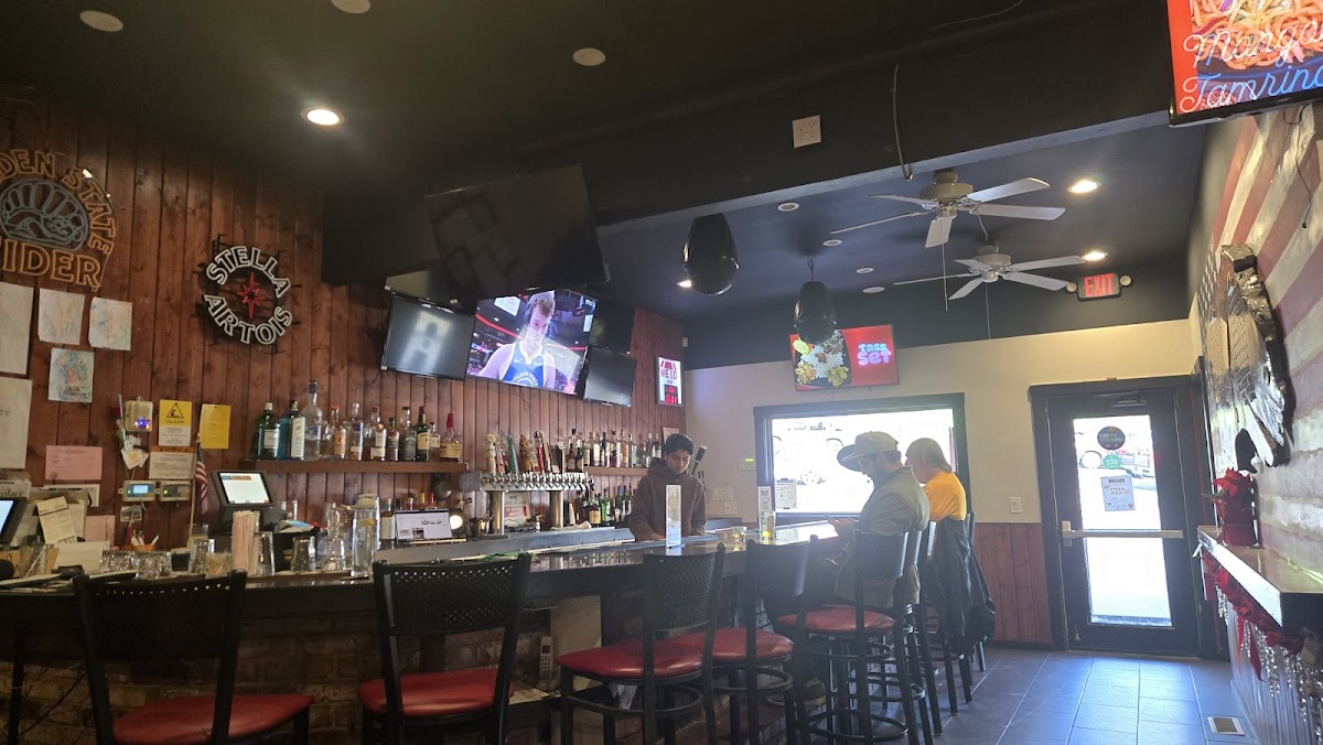 7 Peaks Restaurant And Bar